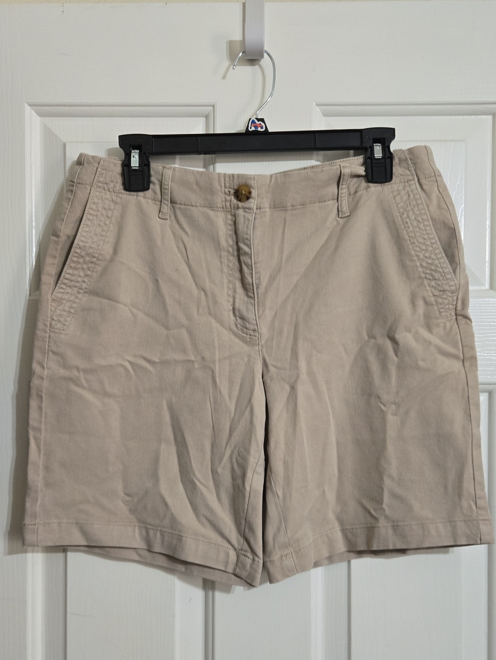 J. Jill Women's Light Beige Bermuda Shorts